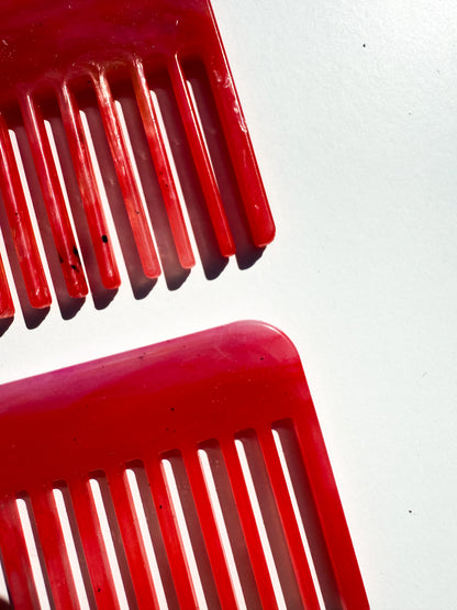 Red ish comb