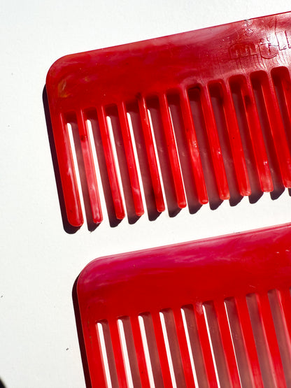 Red ish comb
