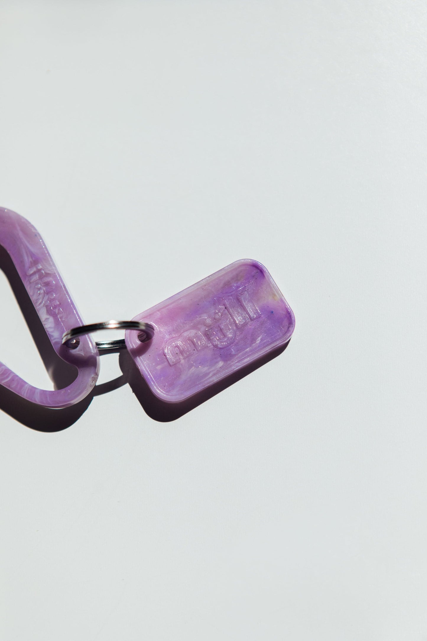 Calpol Carabiner